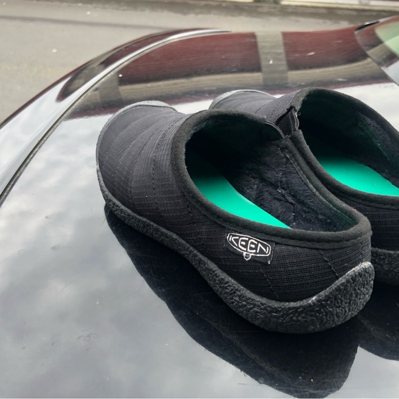 Keen Howser Womens Black Slide Slip On Indoor Outdoor Triple Shoes Sz 5.5 - Picture 7 of 14